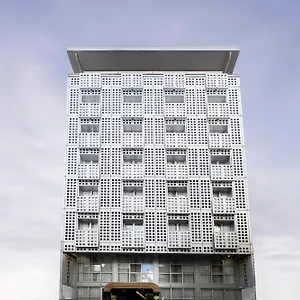 Otel Beyond, İzmir